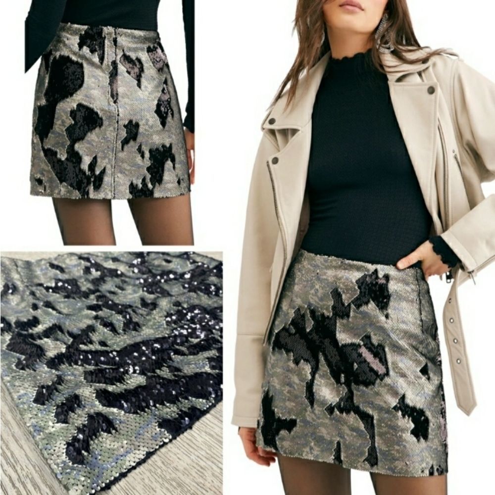 Free People Green & Black Camo Skinny Sequin Army Mini Skirt Size 4